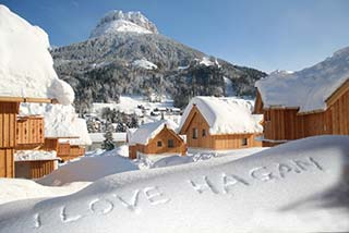 Berghütte im Schnee