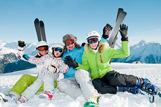Familie im Schnee