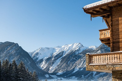 Nationalpark Chalets mit Blick auf Großvenediger