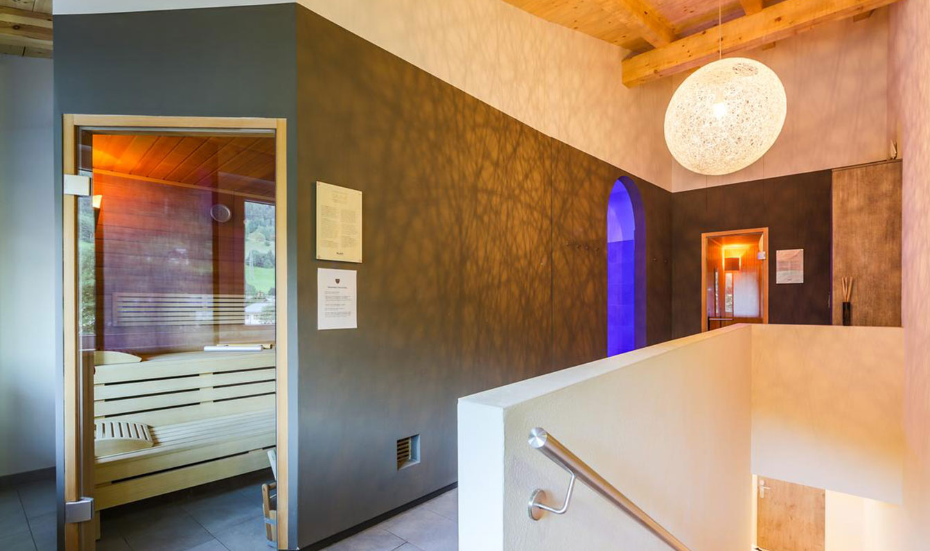 Wellness-Bereich mit Sauna